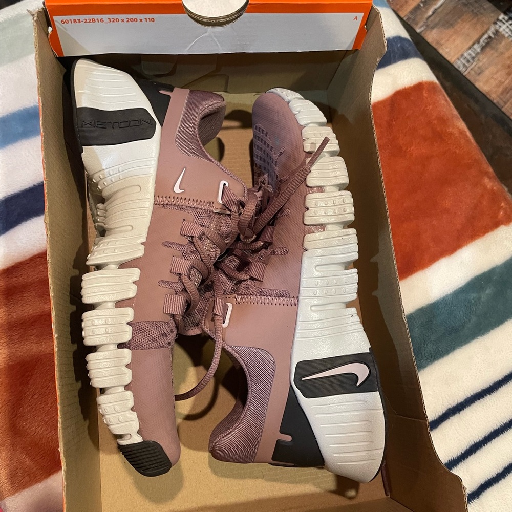 Nike Mauve Flex Training Shoes
